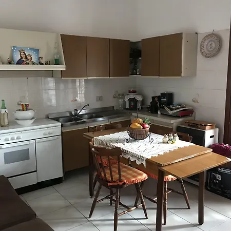 La Casa Di Fausto 3* Cesarò