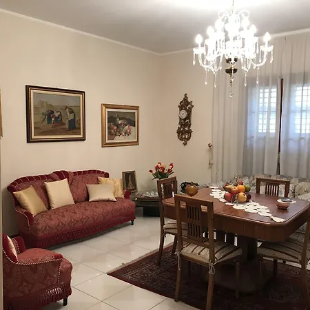 Konukevi La Casa Di Fausto 3*