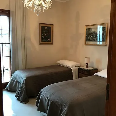 La Casa Di Fausto Penzion