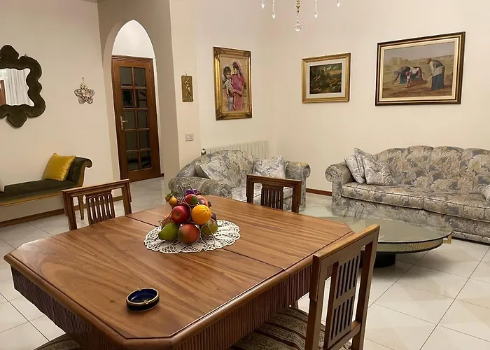 Konukevi La Casa Di Fausto 3*